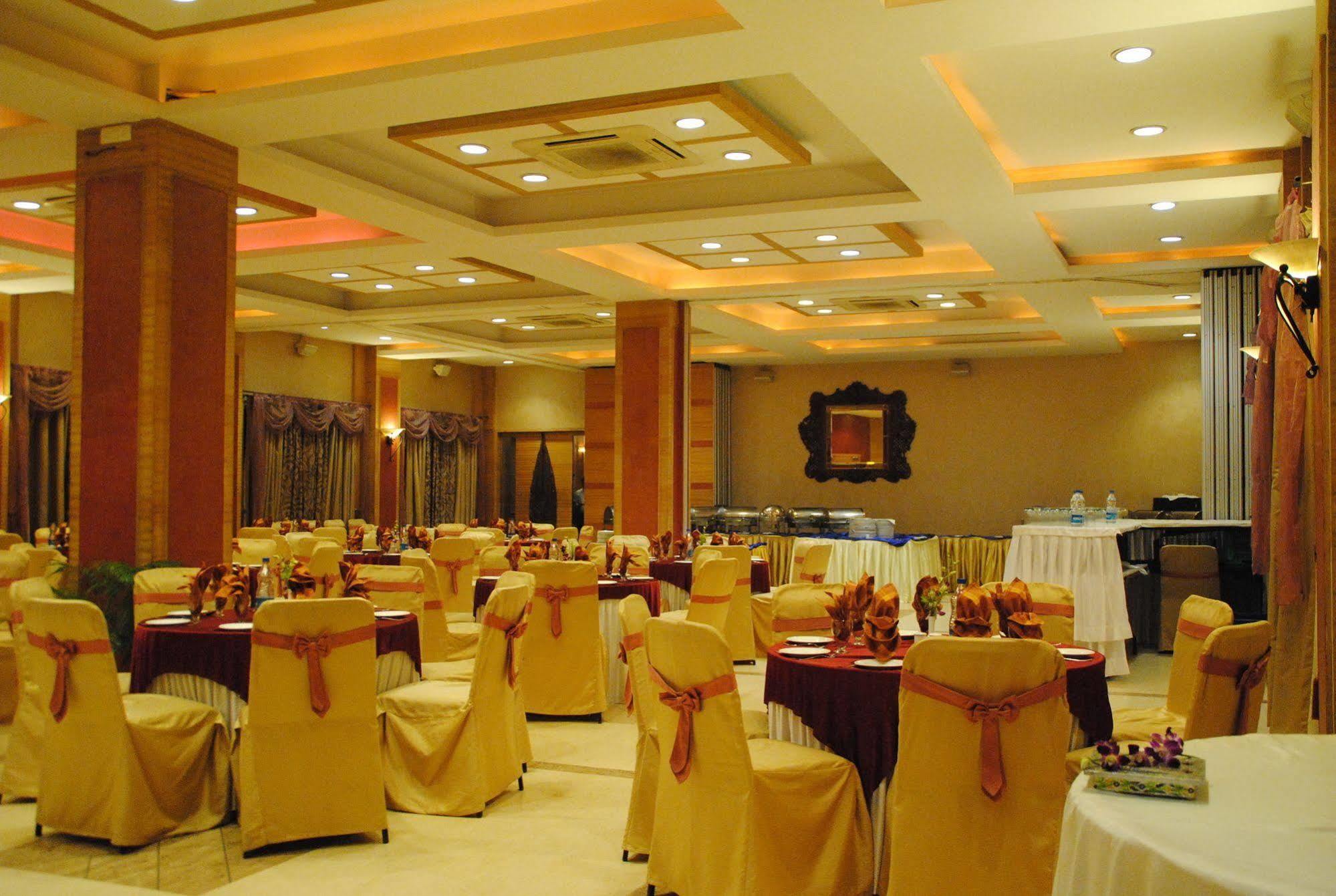 Goldfinch Hotel Βομβάη Εξωτερικό φωτογραφία
